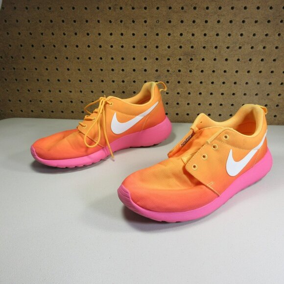 Nike womens orange pink Atomic Mango Roshe Run lightweight  9 M 599432 801 - Picture 1 of 9